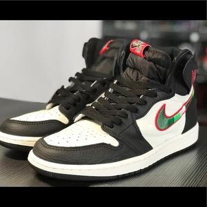 Mens Nike Air Jordan 1 Sports Illustrated